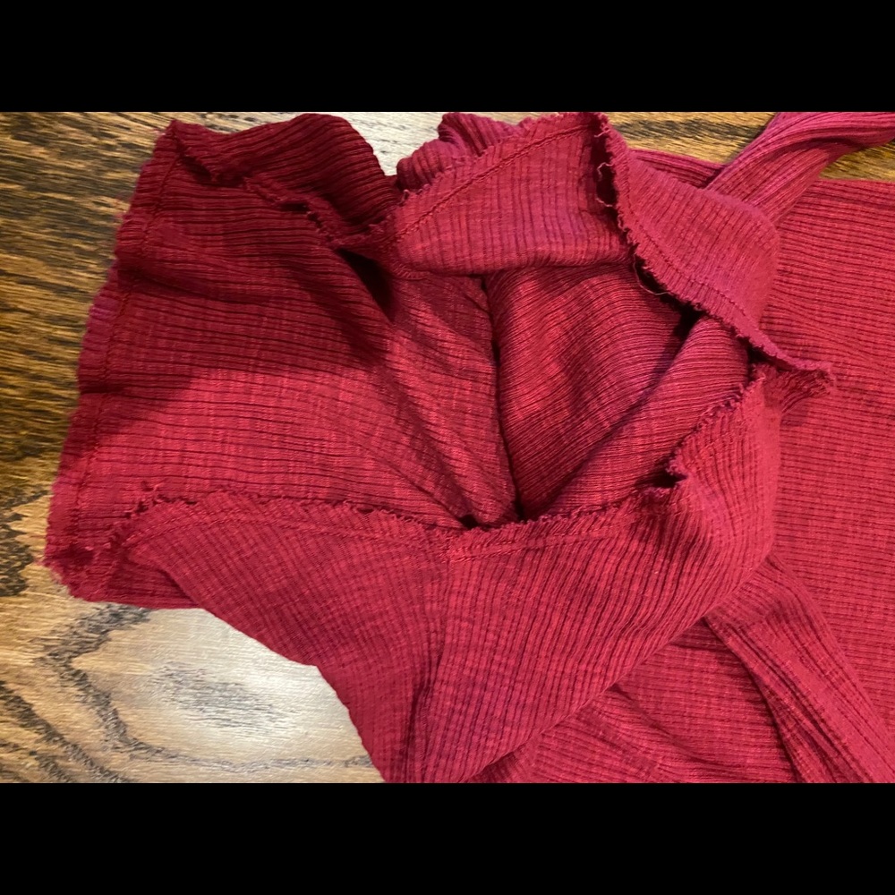 Sundry long sleeve with distressed bottom - Picture 3 of 6